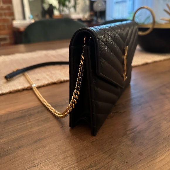 YSL handbag - Picture 2 of 5